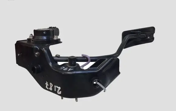 Toyota Avensis T250 Accelerator throttle pedal 7811135030