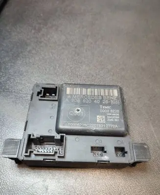 Mercedes-Benz Sprinter W906 Door control unit/module A906820402608