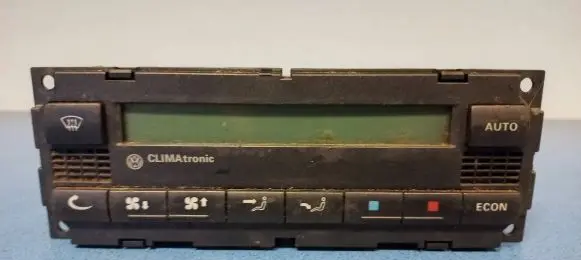 Volkswagen Golf IV Climate control unit 0005GP