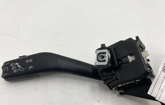 Volkswagen Touran I Indicator stalk 1K0953513G
