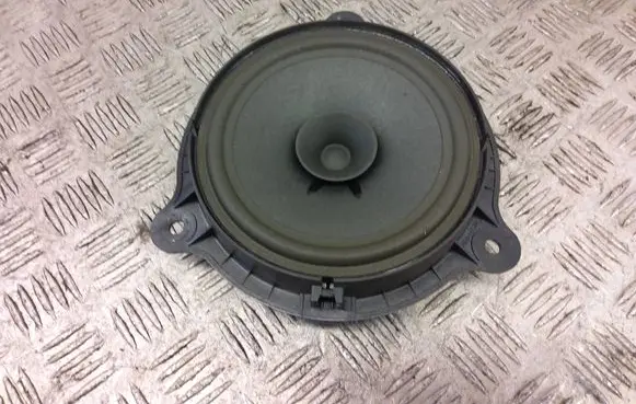 Nissan Leaf II (ZE1) Rear door speaker 28156BR00A