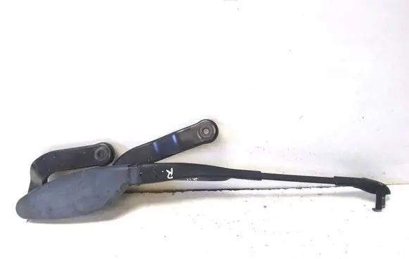 Front wiper blade arm
