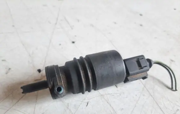 Mercedes-Benz ML W163 Windscreen/windshield washer pump