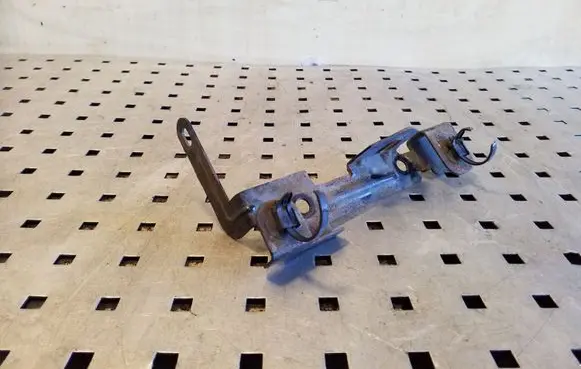 Nissan Qashqai Other engine bay part