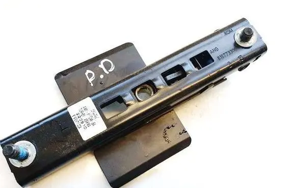 Ford Grand C-MAX Seat belt adjustment rail AM51611C46BA