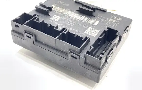Volkswagen Golf VII Other control units/modules 5Q0959592E