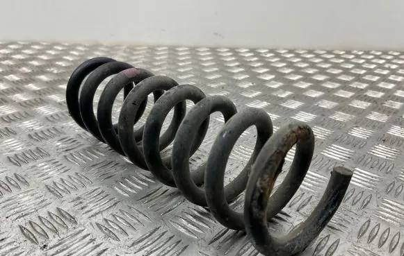 Mercedes-Benz C W204 Rear coil spring 