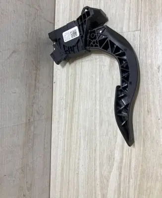 Audi A5 Accelerator throttle pedal 8W1723523