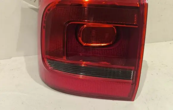 Volkswagen Touran II Rear/tail lights 1T0945085