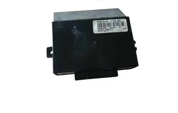BMW 7 E38 Tow bar trailer control unit/module 8352406 61358352 086081050