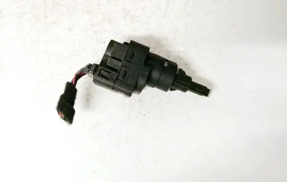 Volkswagen Golf V Brake pedal sensor switch 0911056
