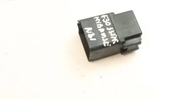BMW 3 F30 F35 F31 Coolant fan relay 9207913