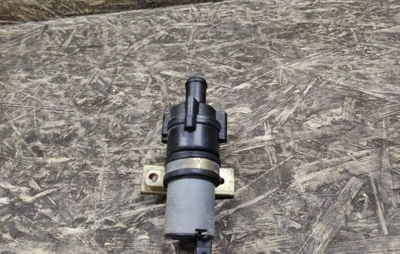 Maserati Quattroporte Electric auxiliary coolant/water pump 0392020034