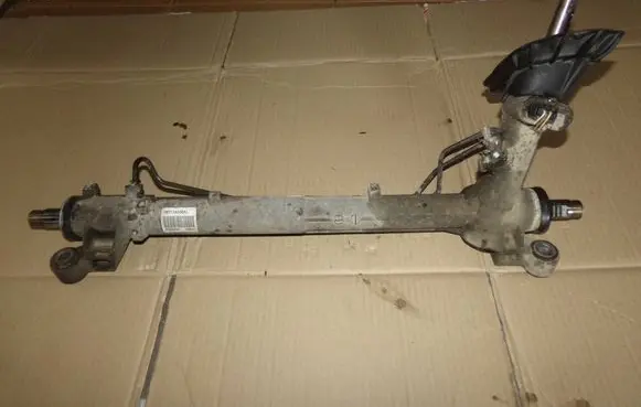 Ford Focus C-MAX Steering rack 3M513A500AL