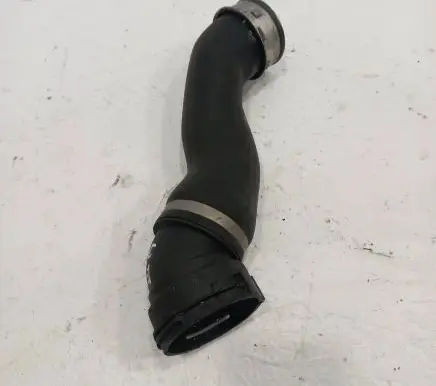 BMW 5 E60 E61 Intercooler hose/pipe 7793606 0305924 704098642