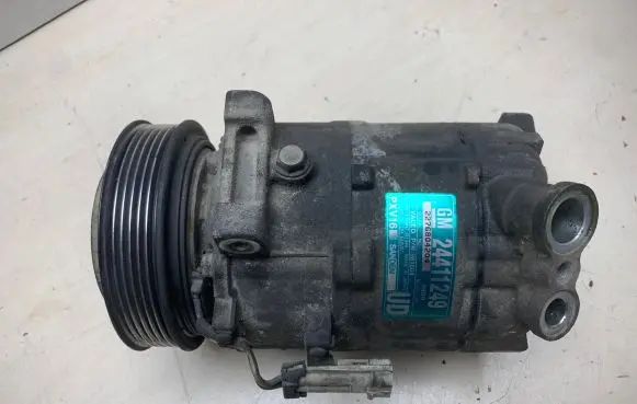 Opel Insignia A Air conditioning (A/C) compressor (pump) 24411249 981604 2276804204