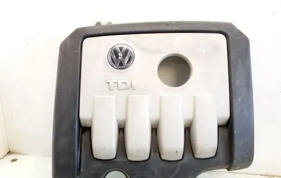 Volkswagen Jetta V Engine cover (trim)