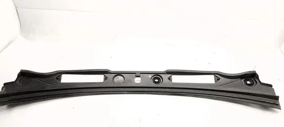 BMW X1 E84 Wiper trim 1567721