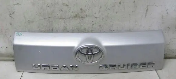 Toyota Urban Cruiser (XP110) Tailgate trim