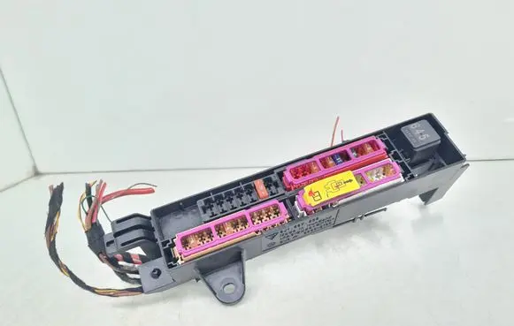 Porsche Taycan 9J1 Fuse module 9J1937593 4H0951253A 645