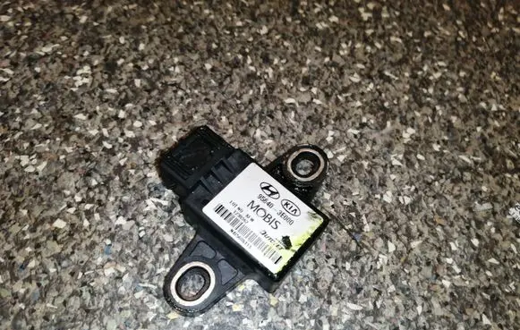 KIA Sorento ESP acceleration yaw rate sensor 956403E000