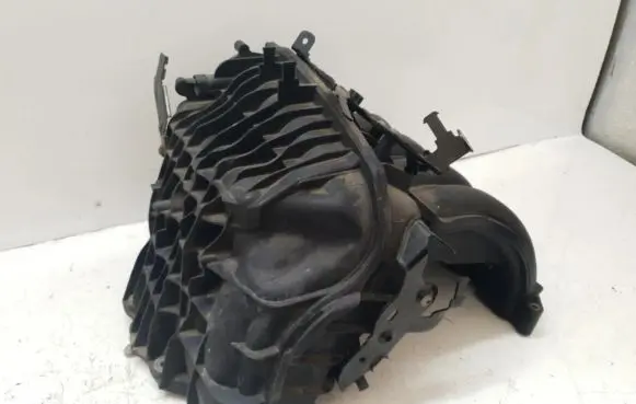 BMW 1 E81 E87 Intake manifold 7544513