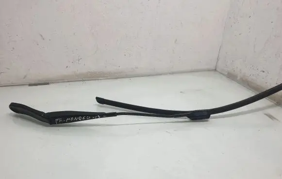 Ford Mondeo MK IV Front wiper blade arm 7S7117526AG