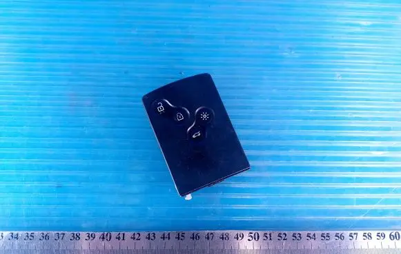 Renault Clio IV Ignition key/card T1829