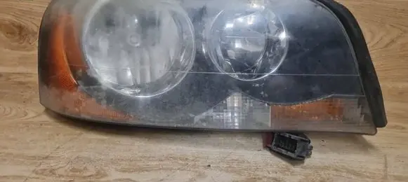 Volvo XC90 Headlight/headlamp 30784152
