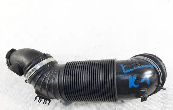 Volkswagen Tiguan Air intake hose/pipe 5N0129656D