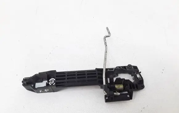 Toyota Avensis T250 Front door exterior handle/bracket 242303