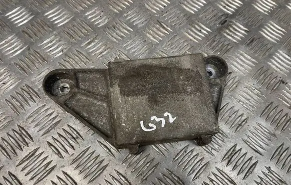 Jaguar XE Rear differential/diff mount bracket GX734B148CB