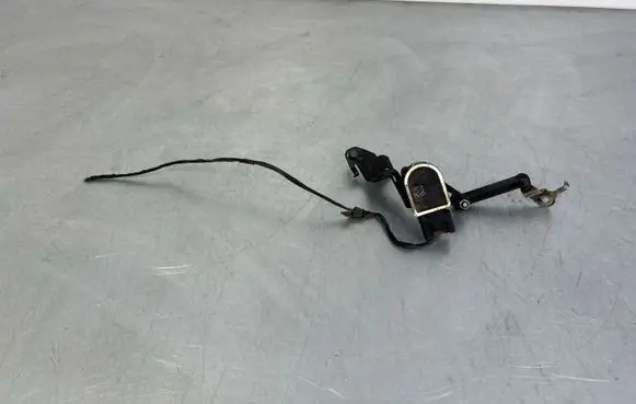 BMW 2 F46 Headlight/headlamp level sensor 6870000