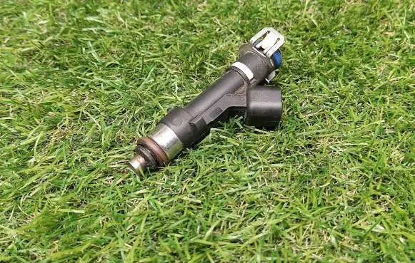 Ford Fusion II Fuel injector 0280158162