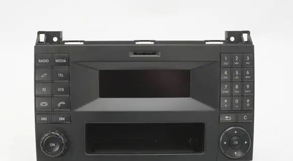 Mercedes-Benz Sprinter W906 Radio/CD/DVD/GPS head unit A9069005103