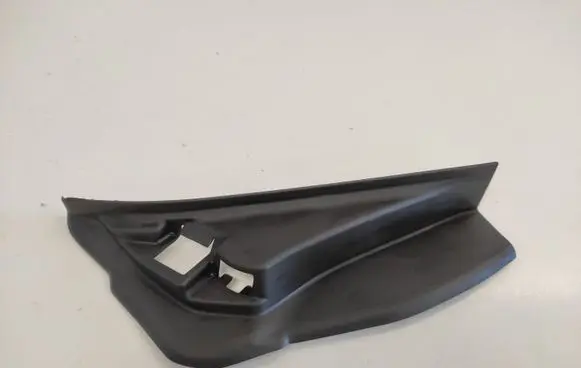 BMW 5 G30 G31 G38 Tailgate/trunk side cover trim 51247390425