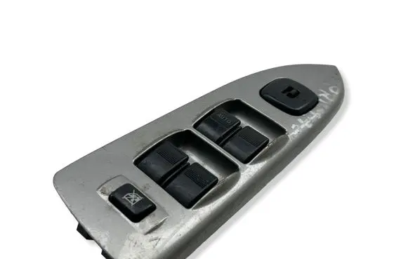 Mazda Premacy Electric window control switch BJE66600 03200320