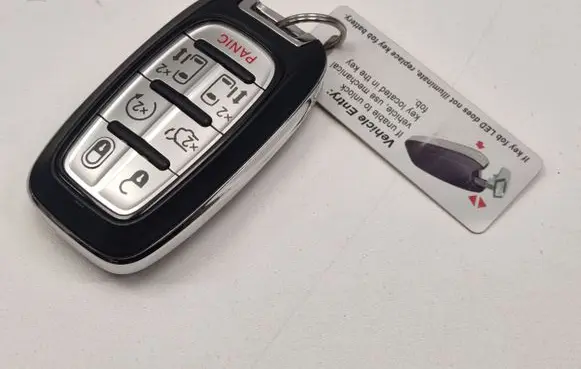 Chrysler Pacifica Ignition key/card 68238689AC
