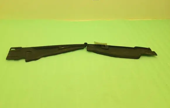 Renault Laguna III Fender end trim 660620012R