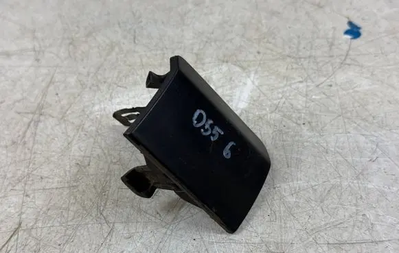 Rear bumper row hook cap/cover