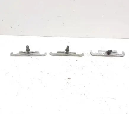 BMW 5 F10 F11 Fuel Injector clamp holder 
