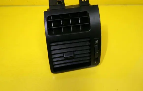 Volkswagen Touran I Dashboard side air vent grill/cover trim 1T0819703A
