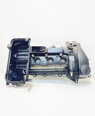 Toyota Yaris Rocker cam cover 7121000018 BP0148900080