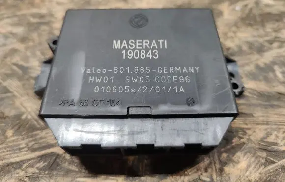 Maserati Quattroporte Parking PDC control unit/module 190843