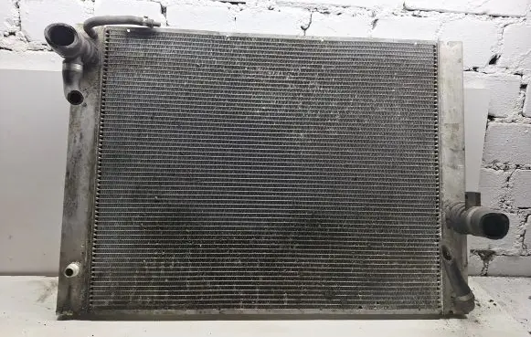BMW 5 E60 E61 Coolant radiator