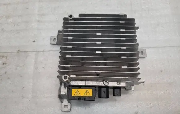 Audi A3 8Y Voltage converter inverter 5QS959682D 5QS959682C 8ES01625107