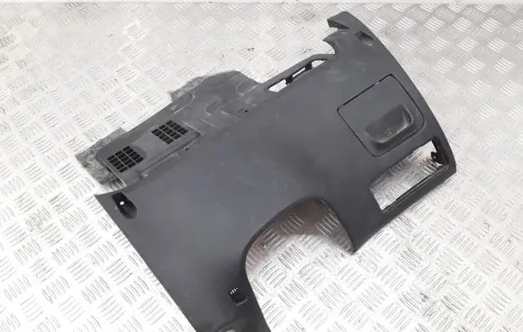 Hyundai Sonata Steering wheel column trim