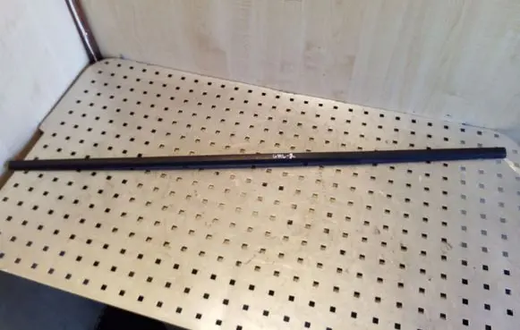 Volkswagen Touran I Rear door glass trim molding