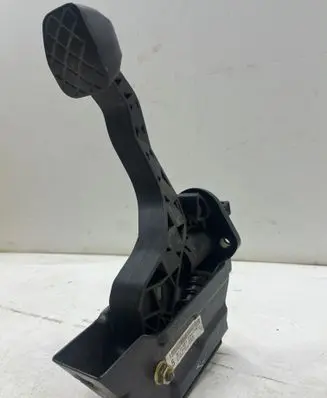 Skoda Fabia Mk1 (6Y) Clutch pedal 6Q1721059F