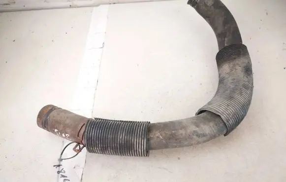 Ford Explorer Engine coolant pipe/hose